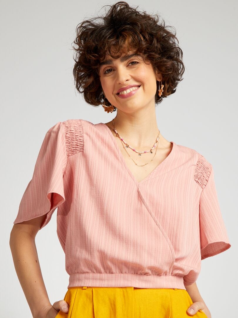 Blusa Corta Con Cuello De Pico ROSA Kiabi 18 00