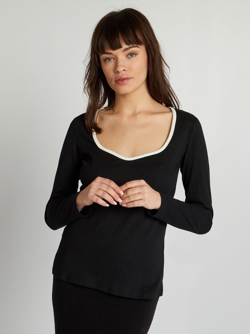 Camiseta de canalé con cuello amplio negro Kiabi 12 00