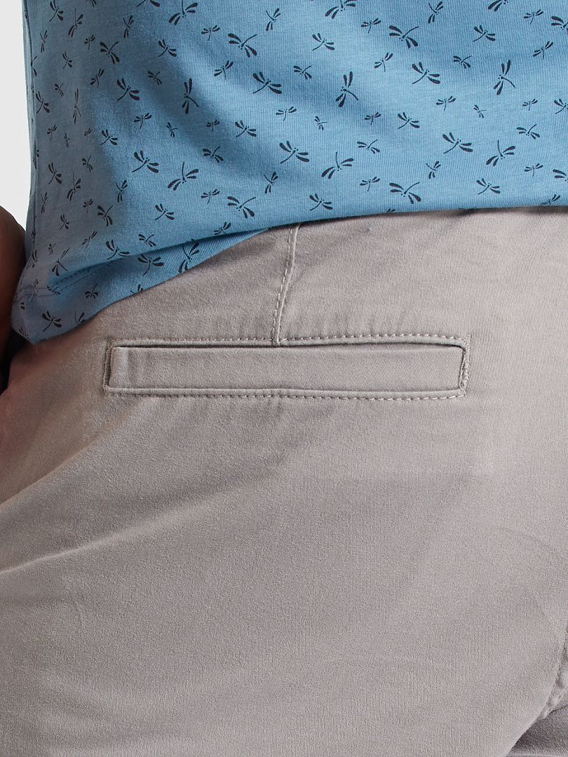 Pantalón chino regular L32 gris ratón Kiabi 15 00