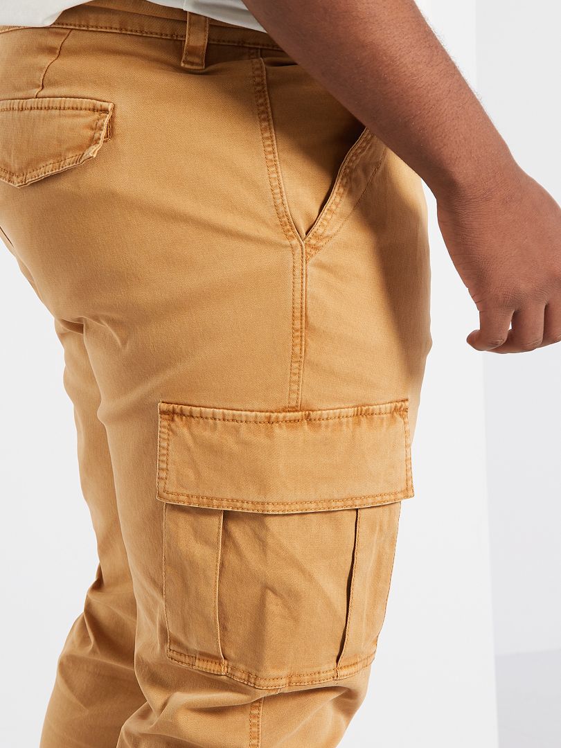 Pantalón fitted tipo cargo MARRON Kiabi 25 00