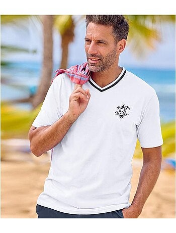 3x camisetas de algodón con cuello de pico