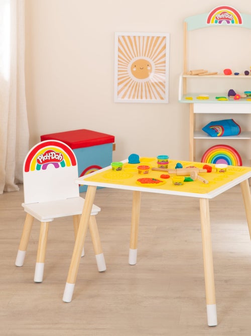 6 botes de plastilina + mesa y silla infantil + alfombra y accesorios 'roba x Play-Doh' - Kiabi