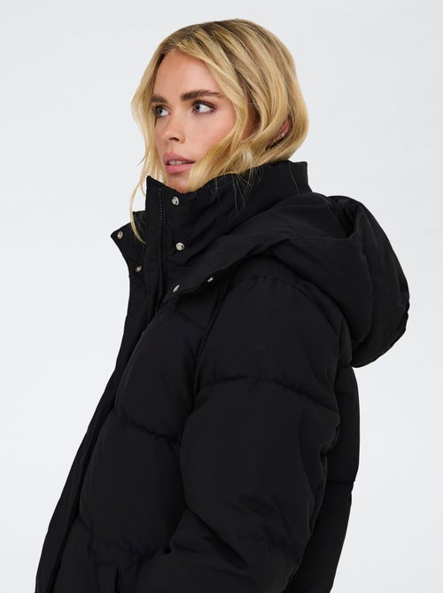 Abrigo acolchado largo con capucha 'JDY' - Kiabi