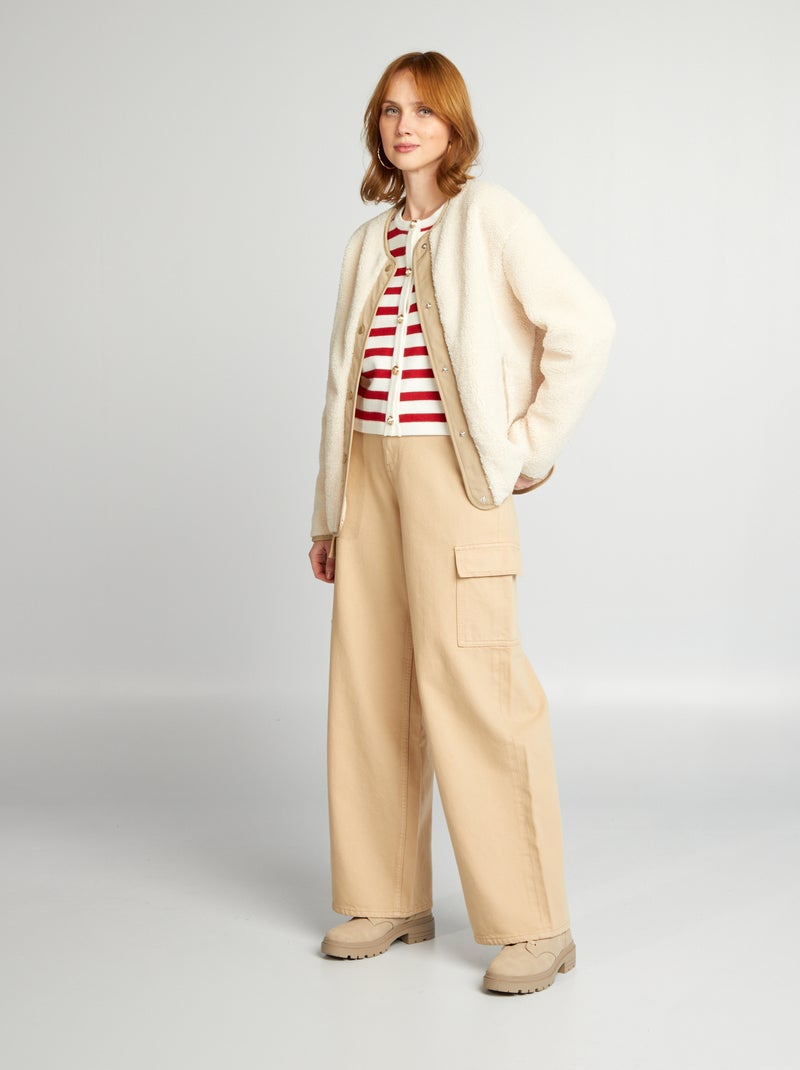 Abrigo corto en dos materiales con borreguito beige - Kiabi