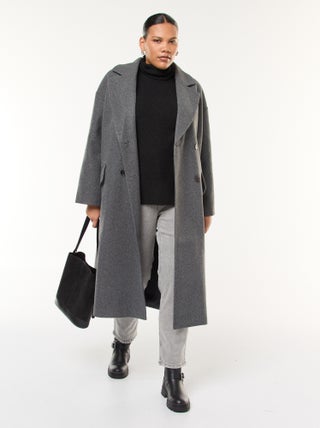 Abrigo largo efecto lana con 2 bolsillos con solapa
