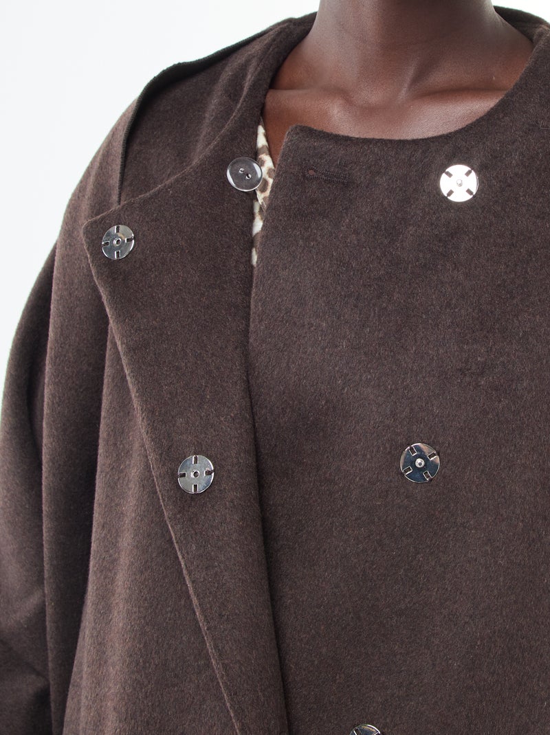 Abrigo largo estilo lanoso con cuello redondo y bufanda cosida Marron - Kiabi