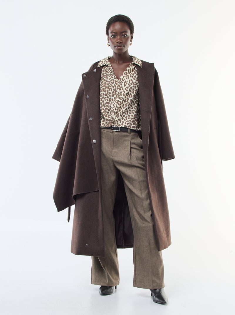 Abrigo largo estilo lanoso con cuello redondo y bufanda cosida Marron - Kiabi