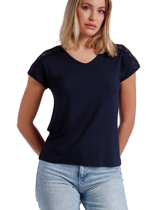 ADMAS Camiseta Manga Corta Puntilla Hombro para Mujer - Kiabi ADMAS Camiseta Manga Corta Puntilla Hombro para Mujer - Kiabi