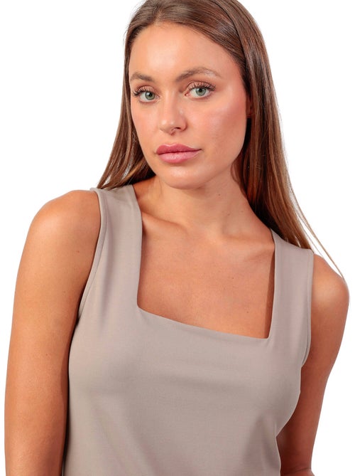 ADMAS Camiseta Sin Mangas Plain Escote Cuadrado para Mujer - Kiabi ADMAS Camiseta Sin Mangas Plain Escote Cuadrado para Mujer - Kiabi