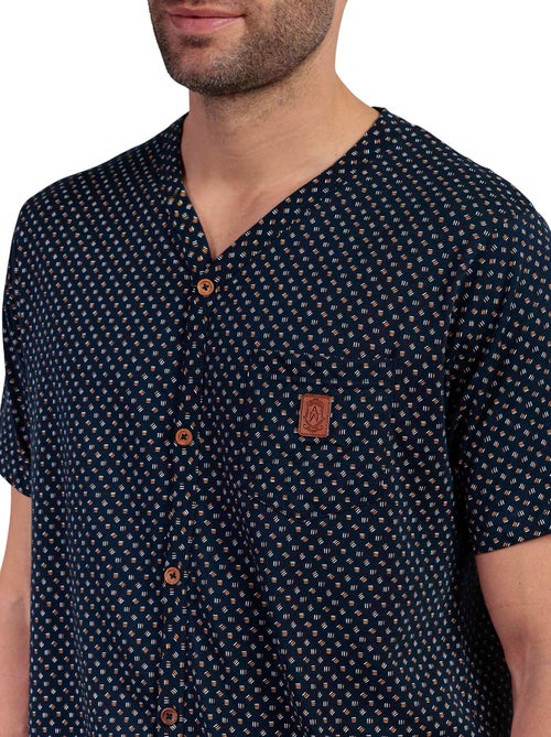 ADMAS CLASSIC Pijama Abierto Manga Corta Leather para Hombre - Kiabi ADMAS CLASSIC Pijama Abierto Manga Corta Leather para Hombre - Kiabi
