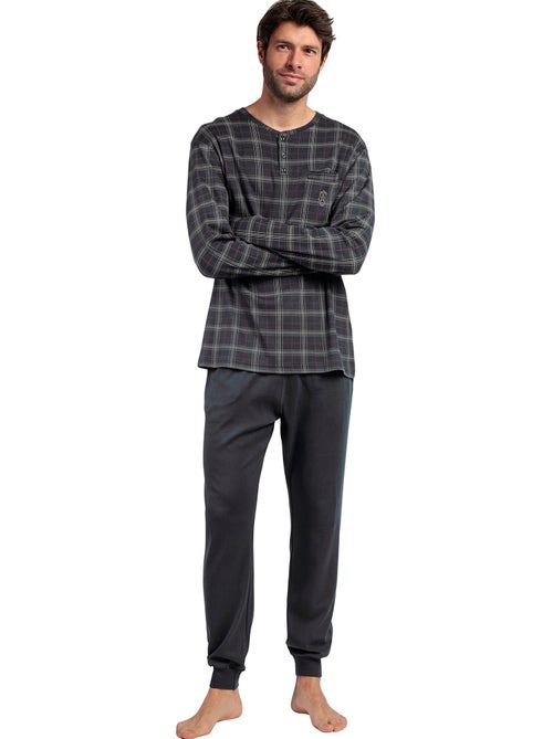 ADMAS CLASSIC Pijama Manga Larga Tapeta Cinnamon para Hombre - Kiabi ADMAS CLASSIC Pijama Manga Larga Tapeta Cinnamon para Hombre - Kiabi