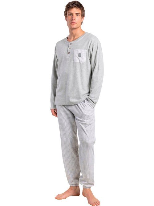 ADMAS CLASSIC Pijama Manga Larga Tapeta Heritage para Hombre - Kiabi ADMAS CLASSIC Pijama Manga Larga Tapeta Heritage para Hombre - Kiabi