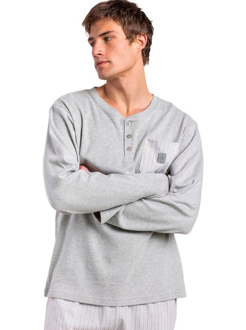 ADMAS CLASSIC Pijama Manga Larga Tapeta Heritage para Hombre - Kiabi ADMAS CLASSIC Pijama Manga Larga Tapeta Heritage para Hombre - Kiabi