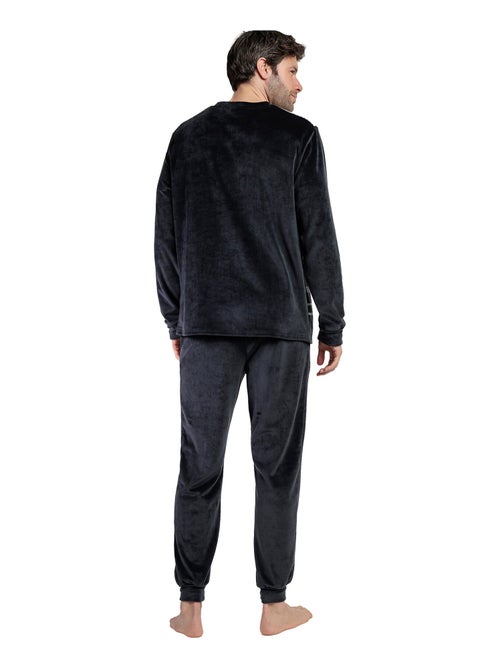 ADMAS CLASSIC Pijama Manga Larga Terciopelo Velvet Stripe Hype para Hombre - Kiabi ADMAS CLASSIC Pijama Manga Larga Terciopelo Velvet Stripe Hype para Hombre - Kiabi