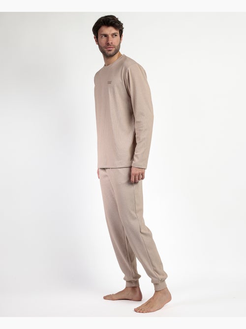 ADMAS HOME Pijama Manga Larga Canalé Supersoft para Hombre - Kiabi ADMAS HOME Pijama Manga Larga Canalé Supersoft para Hombre - Kiabi