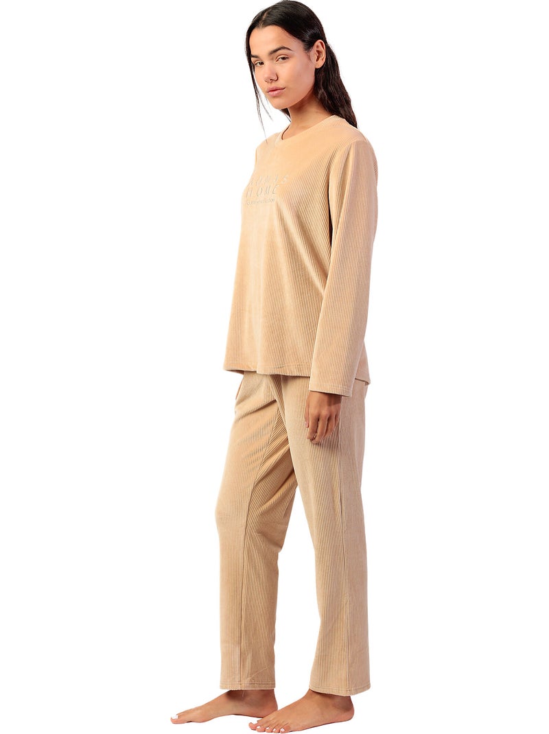 ADMAS HOME Pijama Manga Larga Terciopelo Adm Home para Mujer Beige - Kiabi