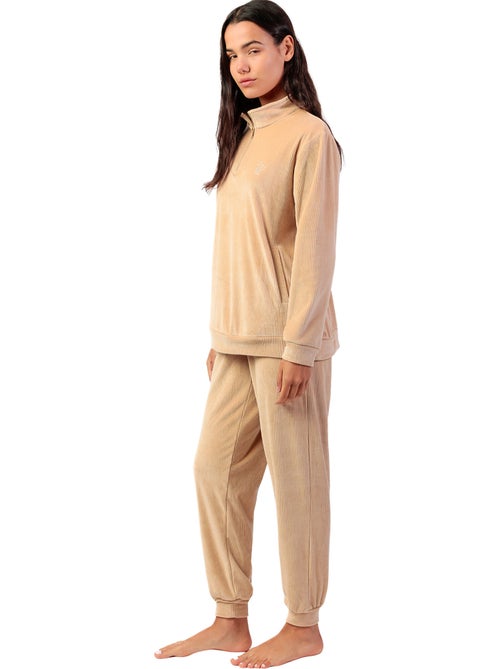 ADMAS HOME Pijama Manga Larga Terciopelo Cremallera Adm Home para Mujer - Kiabi ADMAS HOME Pijama Manga Larga Terciopelo Cremallera Adm Home para Mujer - Kiabi