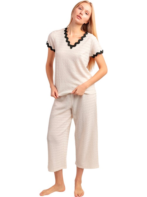 ADMAS LUXURY Pijama Manga Corta Luxe Waves para Mujer - Kiabi ADMAS LUXURY Pijama Manga Corta Luxe Waves para Mujer - Kiabi