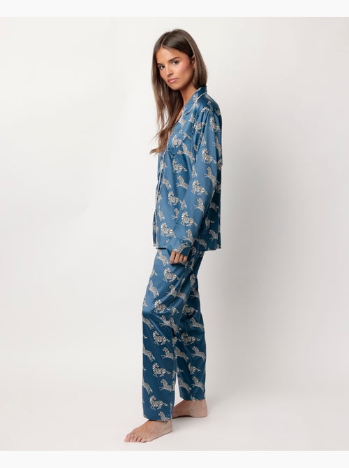 ADMAS LUXURY Pijama Manga Larga Abierto Satinado Zebra Gold para Mujer - Kiabi ADMAS LUXURY Pijama Manga Larga Abierto Satinado Zebra Gold para Mujer - Kiabi