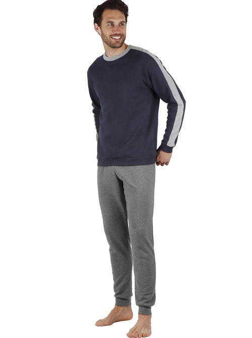ADMAS MAGNIFIC Pijama Manga Larga Solid para Hombre - Kiabi ADMAS MAGNIFIC Pijama Manga Larga Solid para Hombre - Kiabi