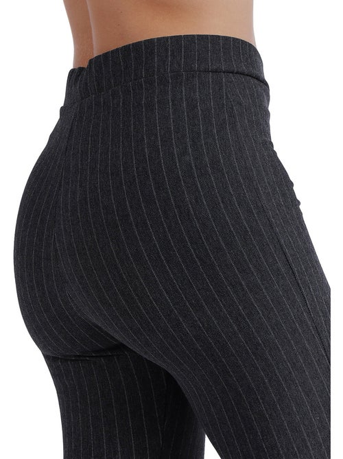 ADMAS Pantalón Elástico Largo Raya Diplomática para Mujer - Kiabi