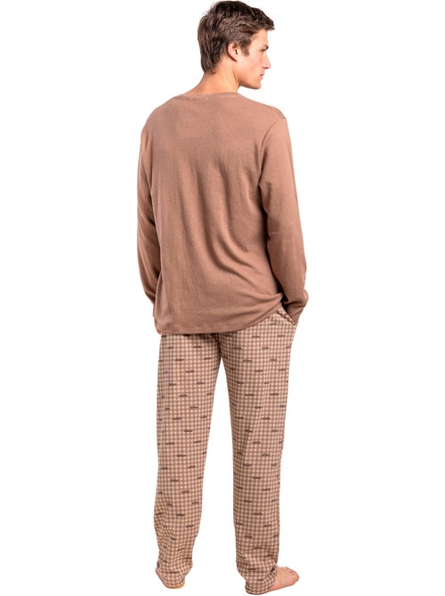 ADMAS Pijama Manga Larga Tapeta Brown New York para Hombre - Kiabi ADMAS Pijama Manga Larga Tapeta Brown New York para Hombre - Kiabi