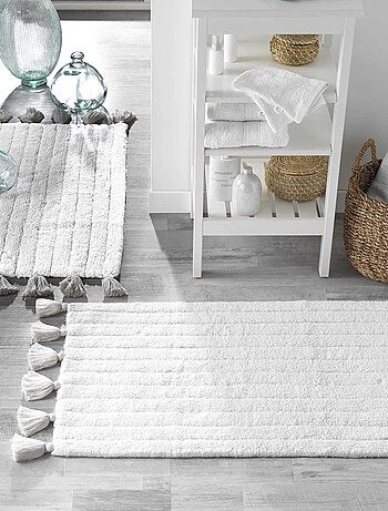 Alfombra de baño liso y con pompones