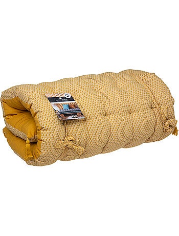 Alfombrilla con borlas