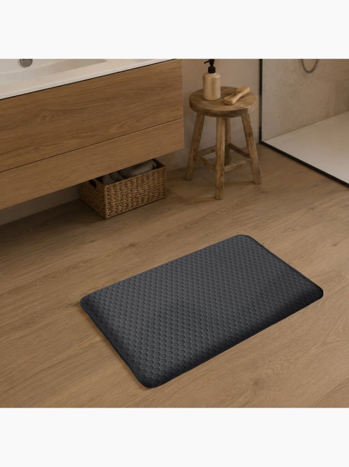 Alfombrilla de baño de espuma viscoelástica con diseño de panal. - Kiabi