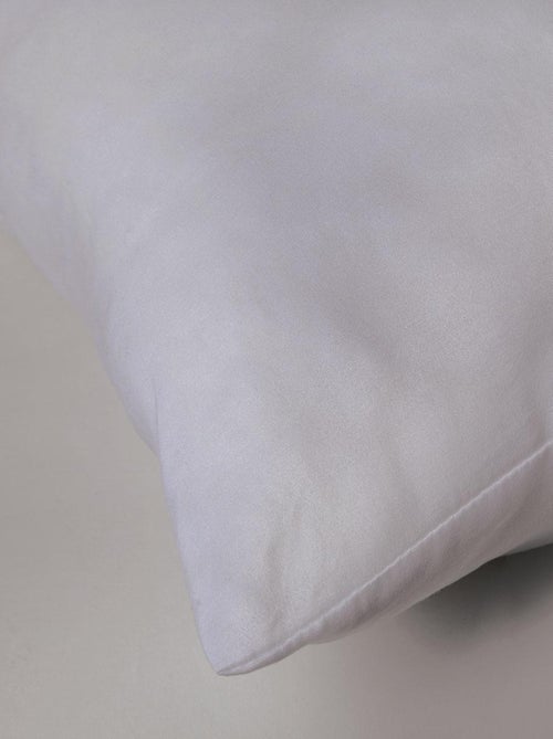 Almohada en microfibra 500gr forma cuadrada - Kiabi