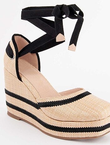 Alpargata De Cuña Para Mujer. Montevita Balenci