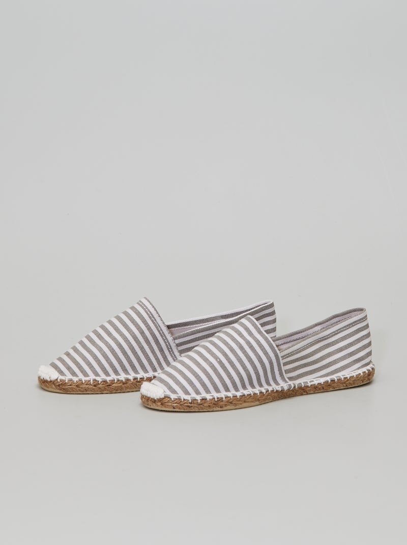 Alpargatas con estampado de 'rayas' BLANCO - Kiabi