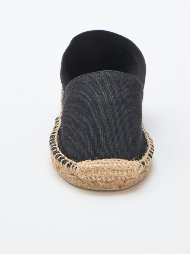 Alpargatas con estampado Negro - Kiabi