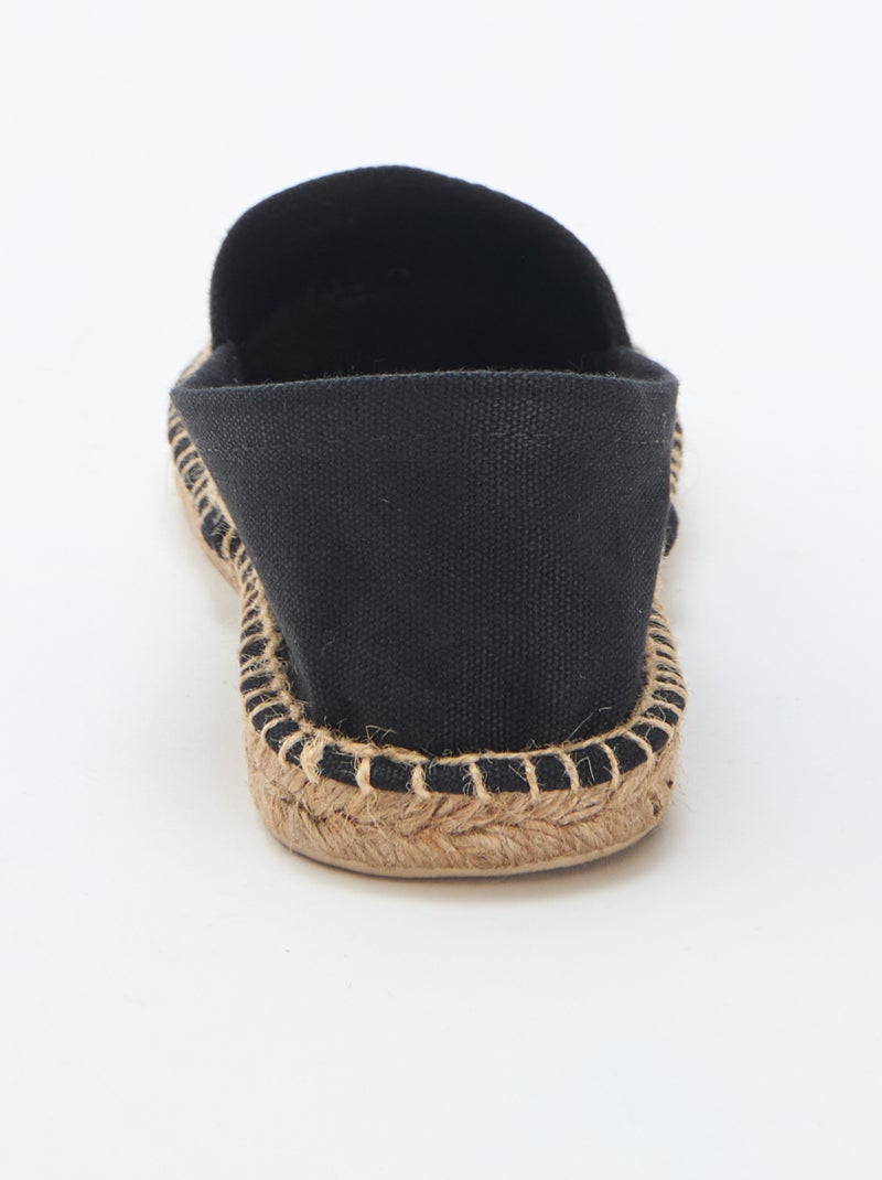 Alpargatas con estampado Negro - Kiabi