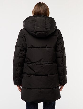 Anorak de maternidad con detalle para portear al bebé