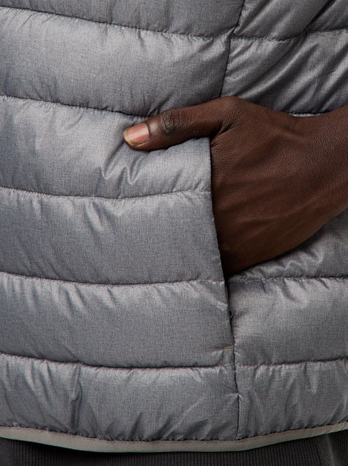 Anorak impermeable sin mangas liso - Kiabi