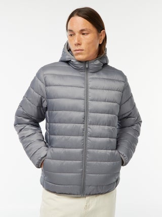 Anorak ligero con capucha