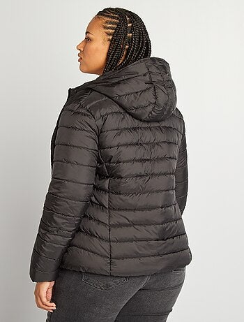 Anorak ligero con capucha