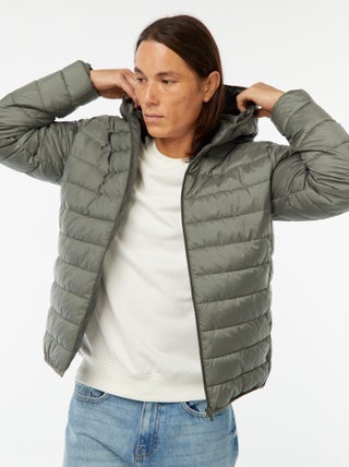 Anorak ligero con capucha