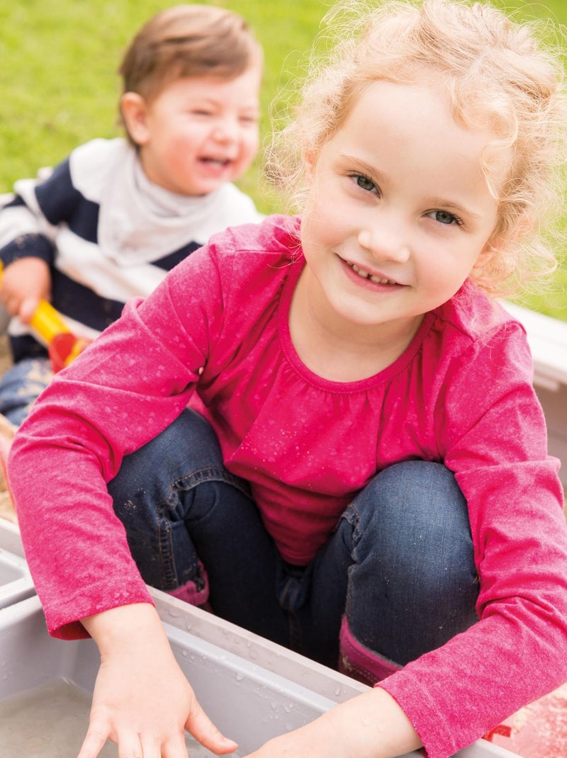 Arenero en madera maciza con 2 bancos integrados y 2 recipientes 'Roba Outdoor+' Gris - Kiabi