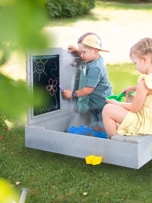 Arenero en madera maciza con tapa, espacio de almacenamiento y pizarra 'Roba Outdoor+' - Kiabi