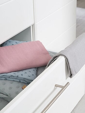 Armario 3 puertas y 1 cajón con cierre suave - ROBA 'Nele'