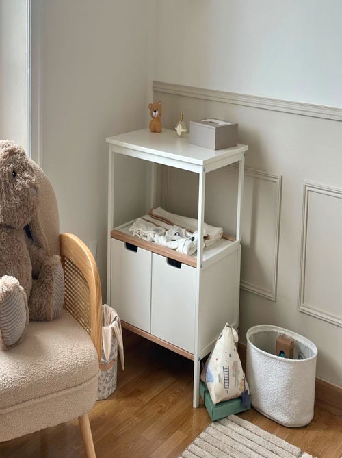 AT4 - Mueble cambiador bebé 2 puertas NATUR madera - Blanco/Haya Cruda - 68 x 66 x 90,5 cm - Kiabi