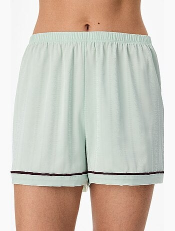 Aurora short de pijama satinado con flores penti