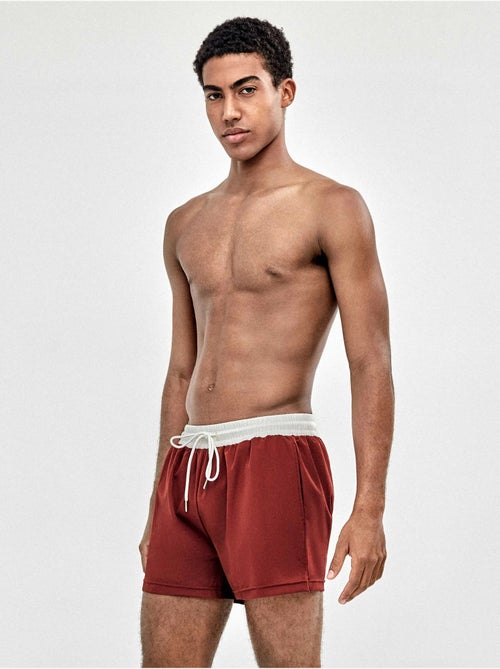 Ba?ador de hombre ajustable en cintura tejido de secado r?pido - Kiabi Ba?ador de hombre ajustable en cintura tejido de secado r?pido - Kiabi