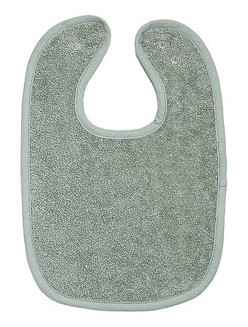 Babero con botones a presión