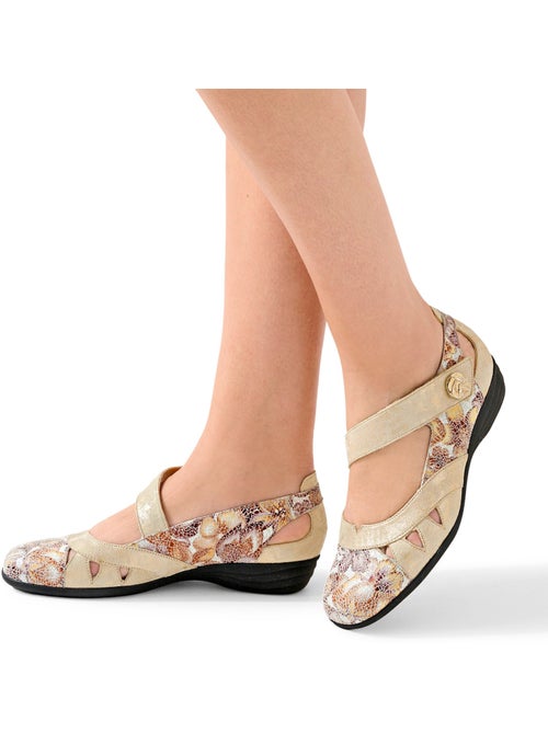 Bailarinas anchas de piel con tiras de velcro. - Afibel - Kiabi