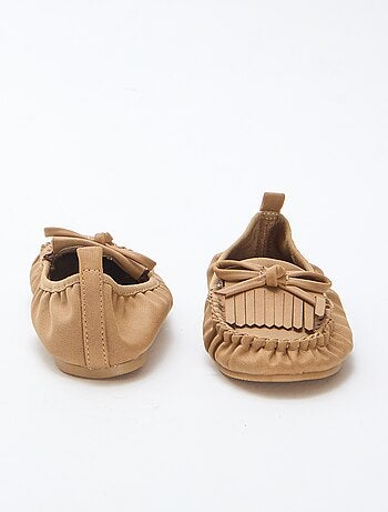 Bailarinas con flecos