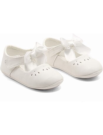 Bailarinas con lazos