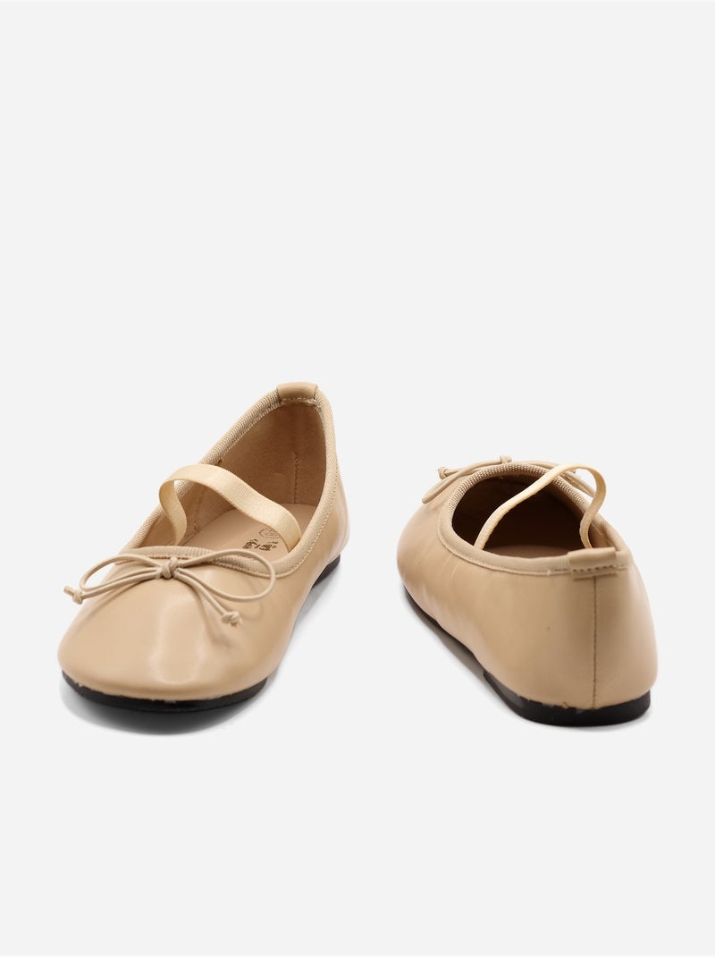 Bailarinas con un lazo decorativo Crema - Kiabi